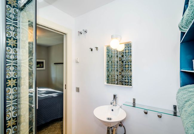 Apartamento en Nueva andalucia - AS12- Spacious apartment for long stay only