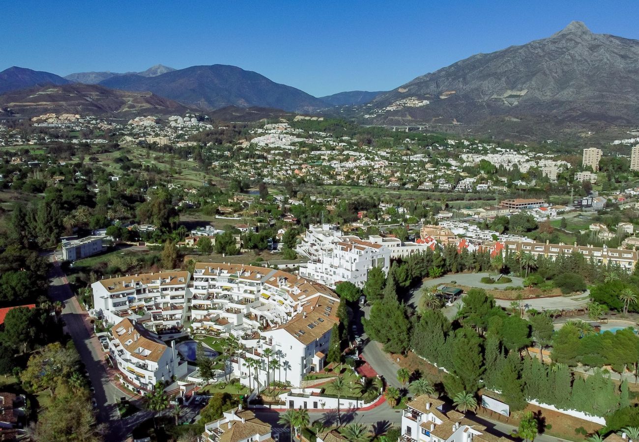 Apartamento en Nueva andalucia - ELD1-Stunning 2 Bedroom Penthouse in Puerto Banus