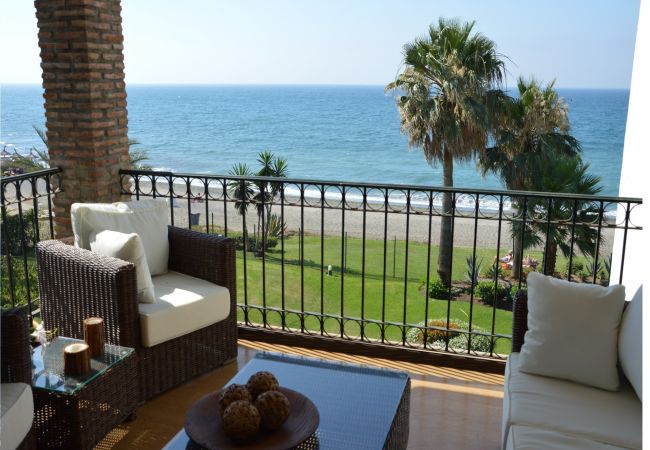 Apartamento en Estepona - HB - Comfortable Beachfront Holiday Apartment
