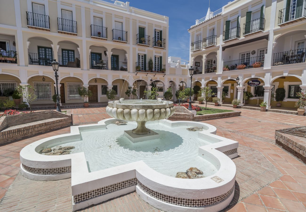 Apartamento en Nueva andalucia - AP169- Comfortable 2 bed apartment in Aloha Pueblo