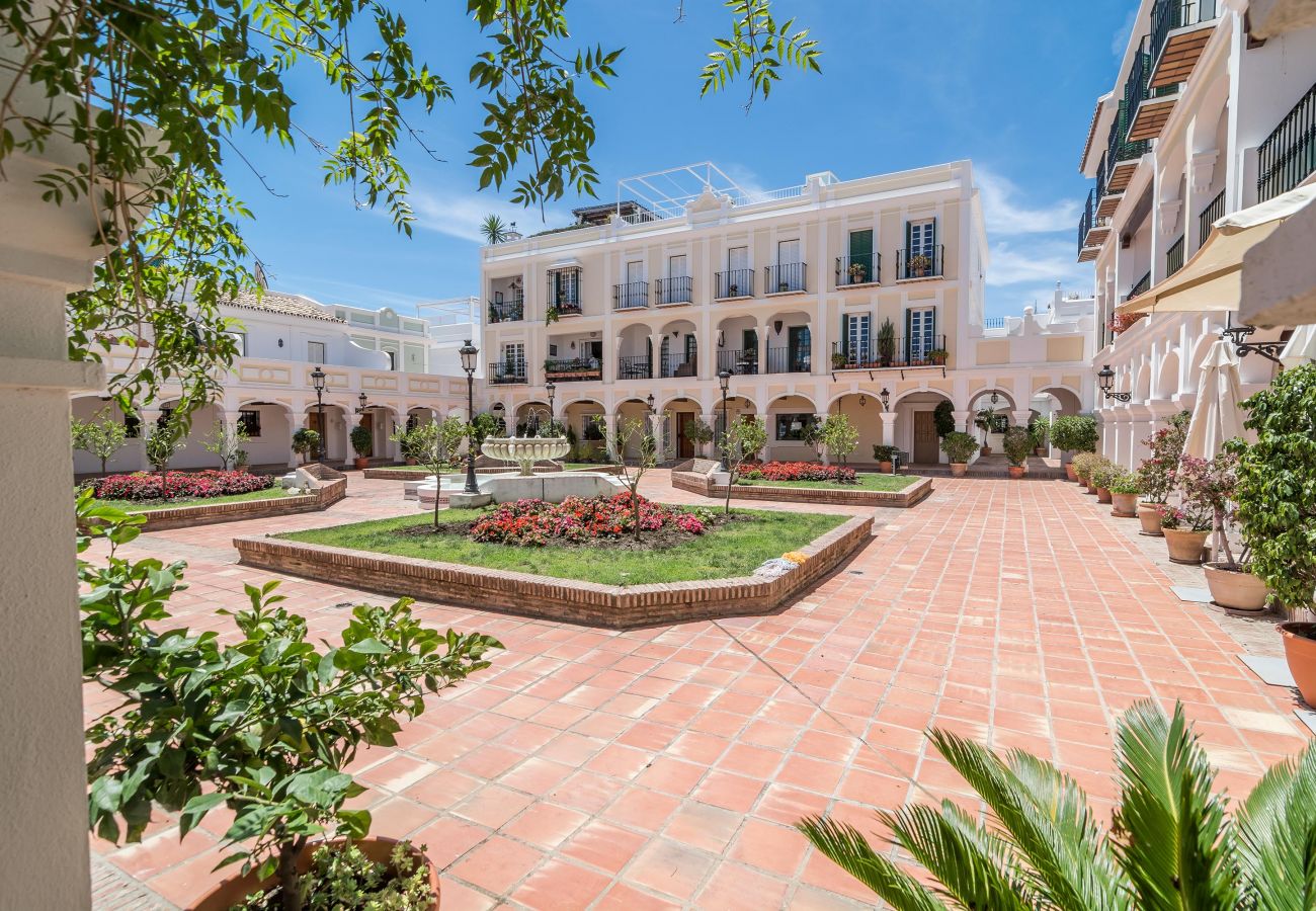 Casa adosada en Nueva andalucia - AP128- Big townhouse - sunny side of Aloha Pueblo