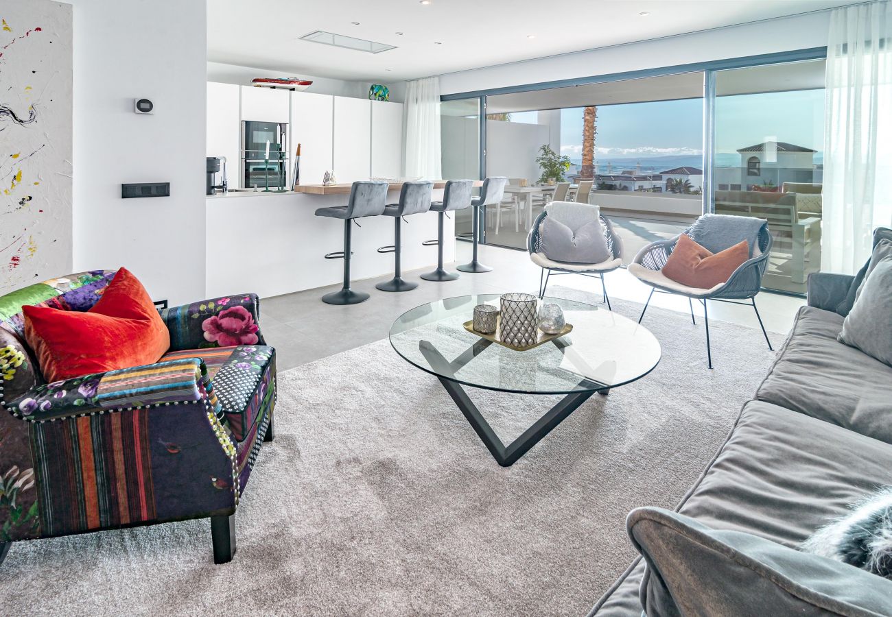 Apartamento en Estepona - LAE13.1D- Modern flat in Luxury resort, Sea views