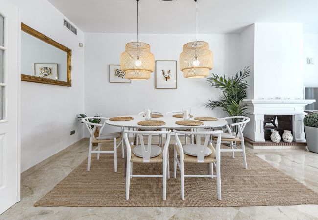 Apartamento en Nueva andalucia - LBP2- Family apartment in calm area families only