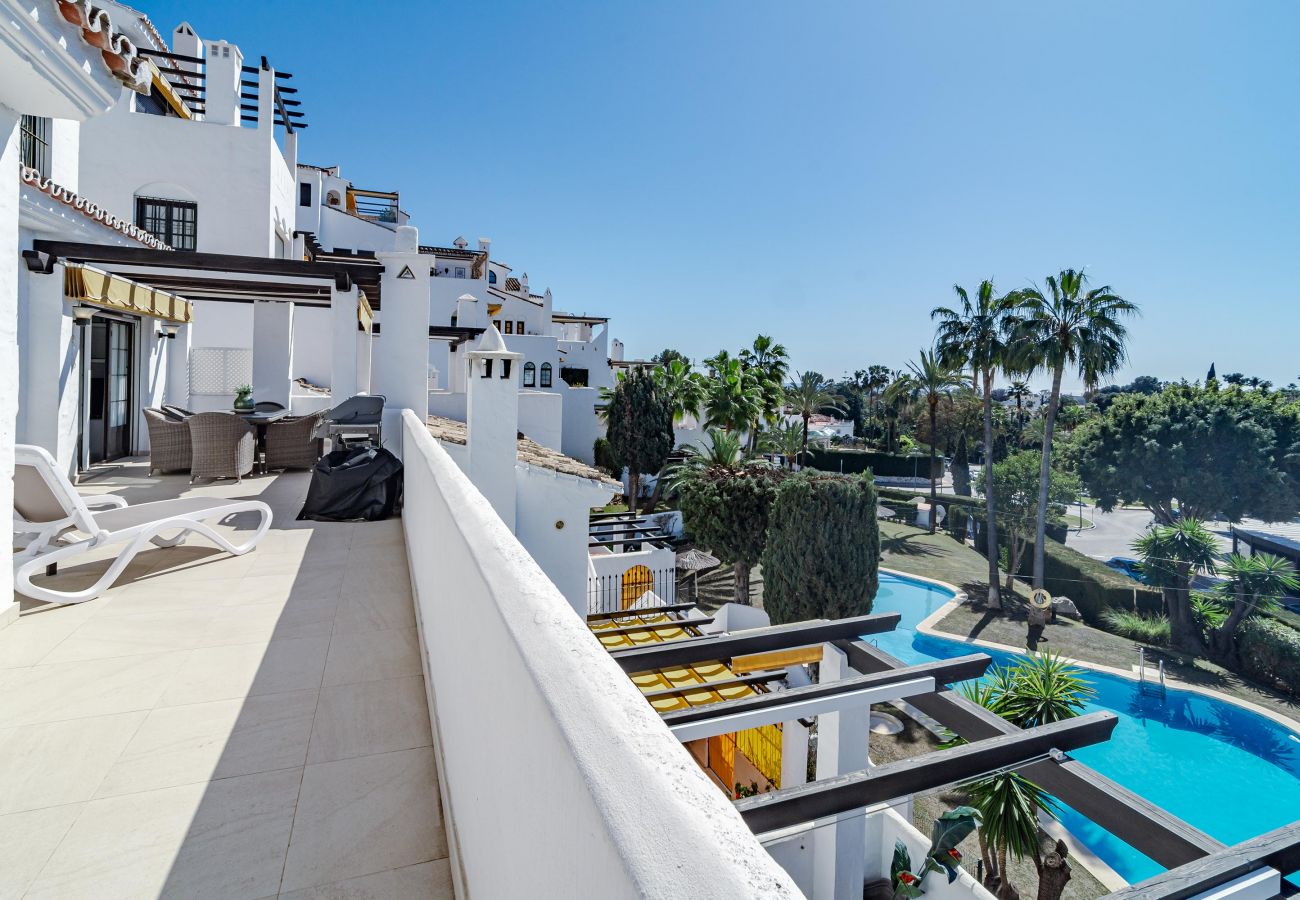 Apartamento en Nueva andalucia - AB4 - Lovely holiday home walking distance, beach