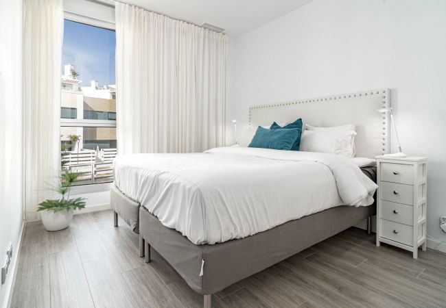 Apartamento en Estepona - LM11.1A- Modern flat, amazing views