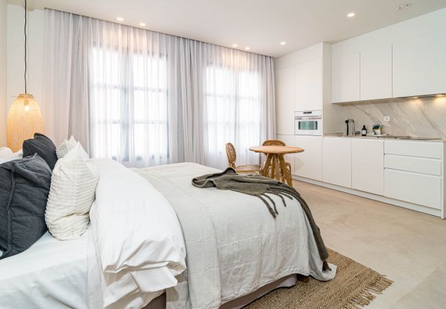 Apartamento en Estepona - A2- Seaclub Suites by roomservices