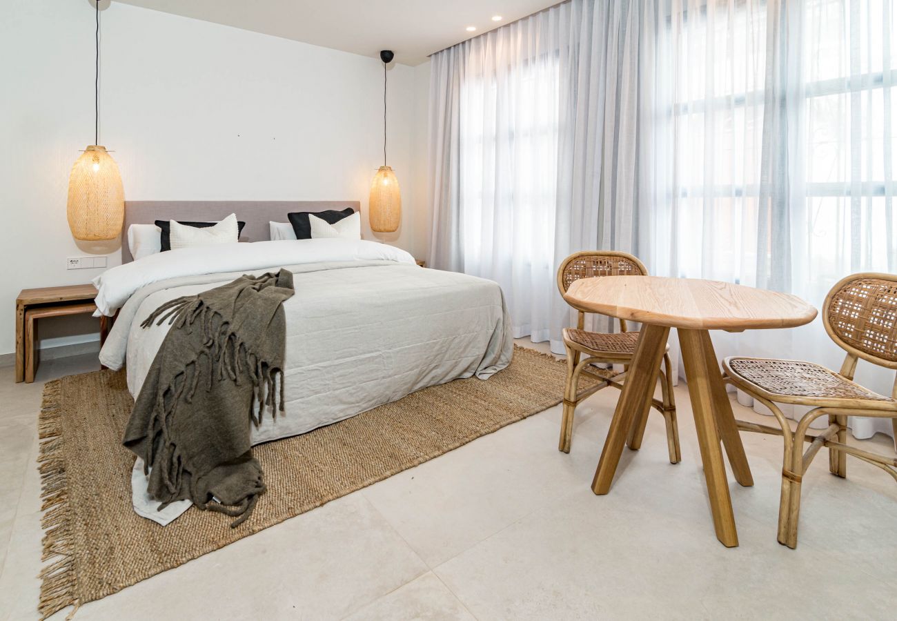 Apartamento en Estepona - A2- Seaclub Suites by roomservices