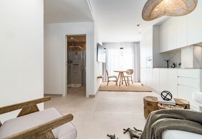 Apartamento en Estepona - A8- Seaclub suites by Roomservices