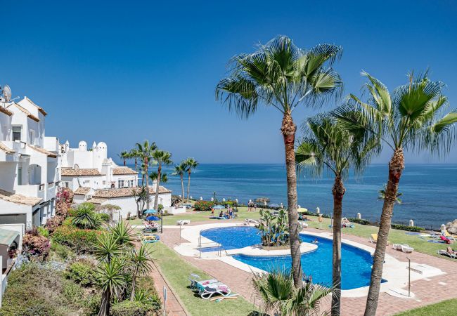 Apartamento en Mijas Costa - PL- Beachfront seaview aptm – Playa de la Lucera