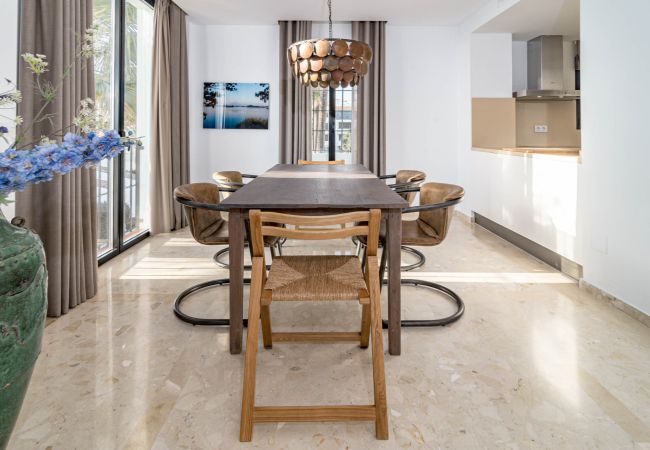 Apartamento en Marbella - JDG7-Stunning holiday home 100 meters from beach