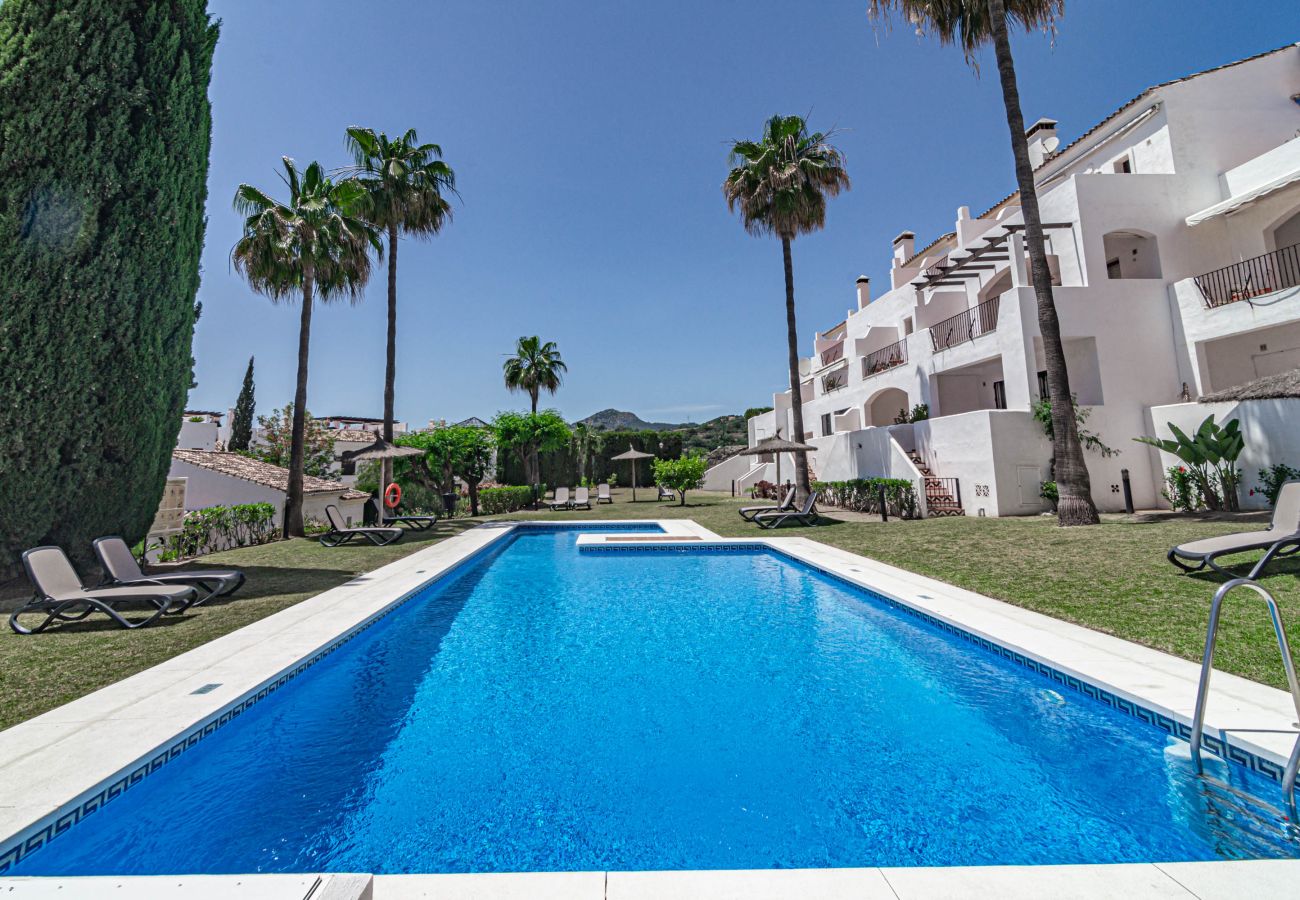 Casa adosada en Nueva andalucia - LAG - Spacious 3BR townhouse with private jacuzzi