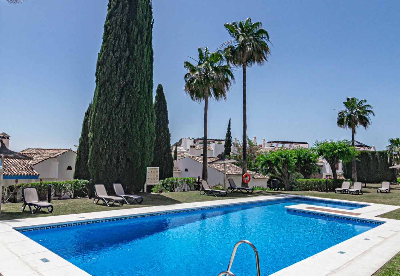 Casa adosada en Nueva andalucia - LAG - Spacious 3BR townhouse with private jacuzzi