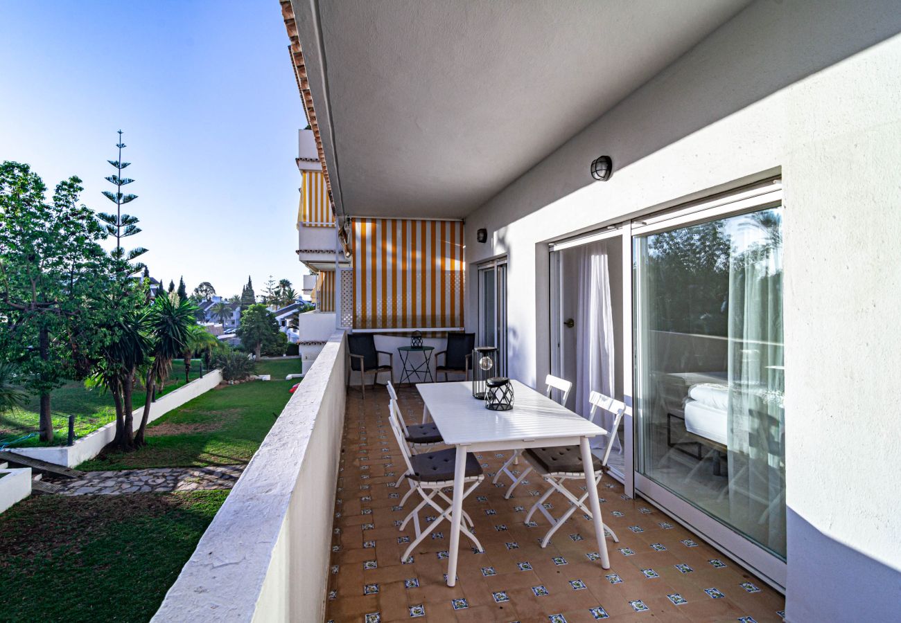 Apartamento en Marbella - RG312 - Royal garden by Roomservices