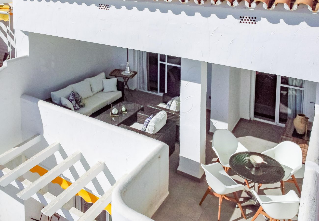 Appartement à Nueva andalucia - ELD1-Stunning 2 Bedroom Penthouse in Puerto Banus