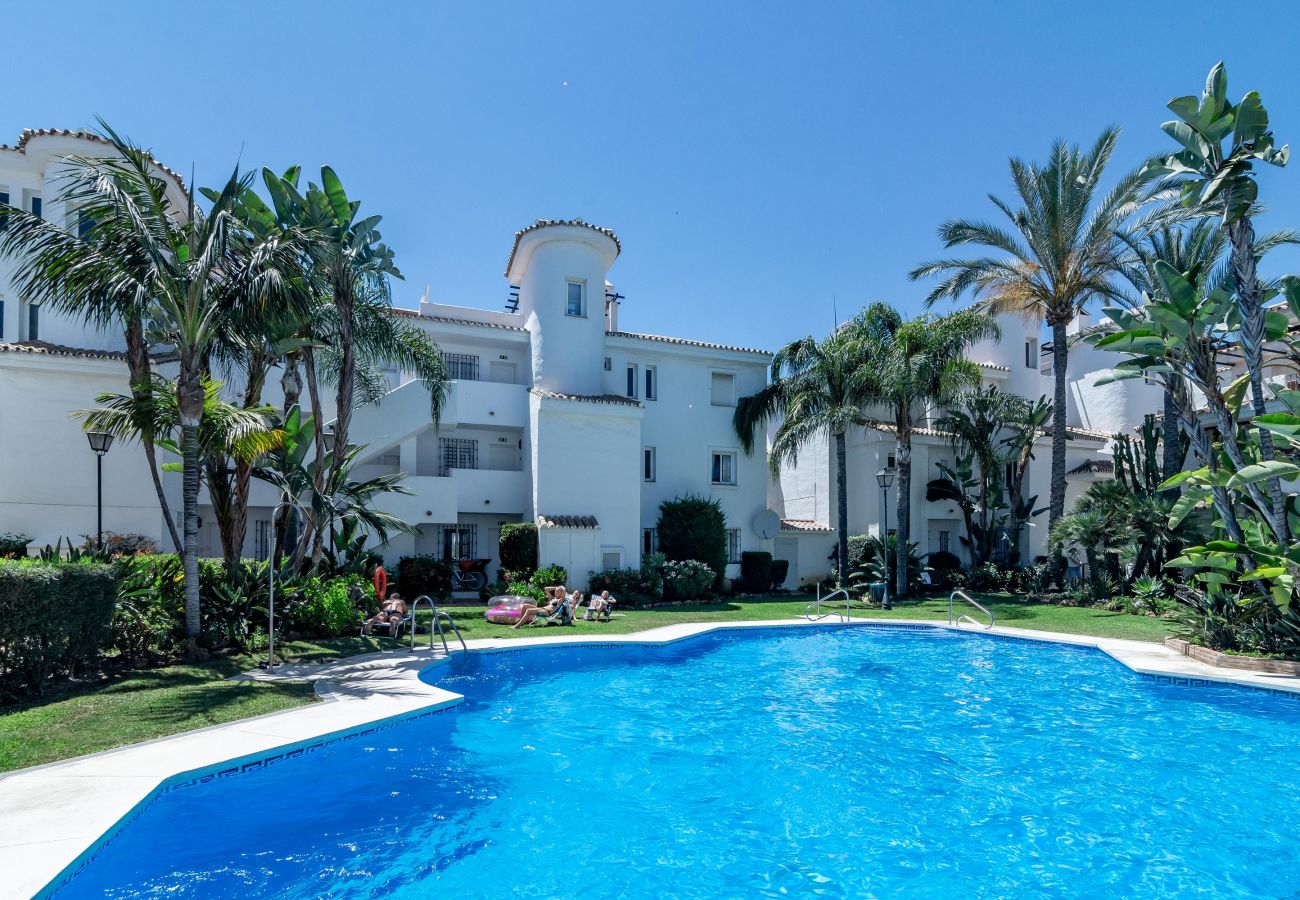 Appartement à Nueva andalucia - LNM17- Wonderful 1 bedroom flat with office space