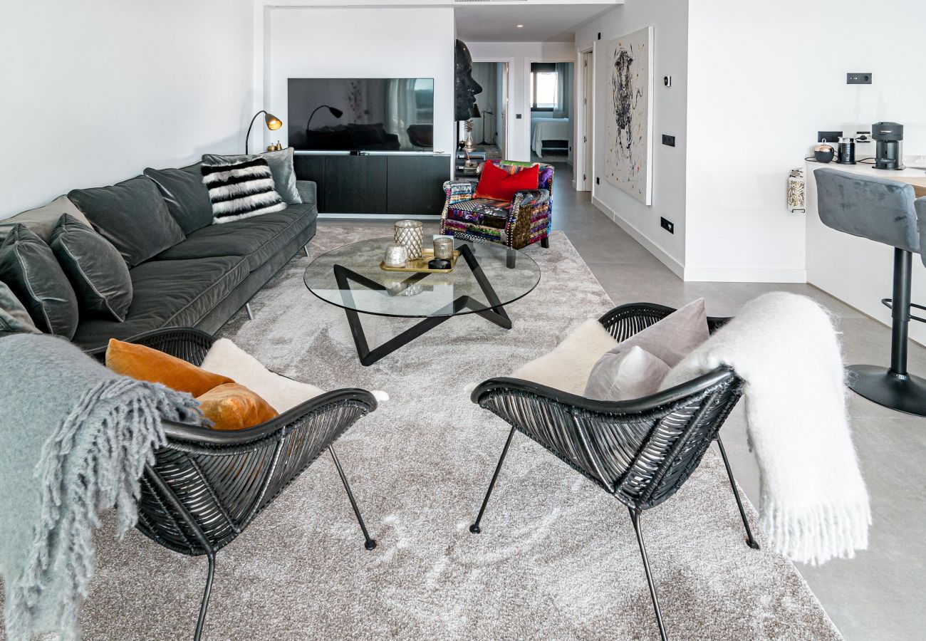 Appartement à Estepona - LAE13.1D- Modern flat in Luxury resort, Sea views