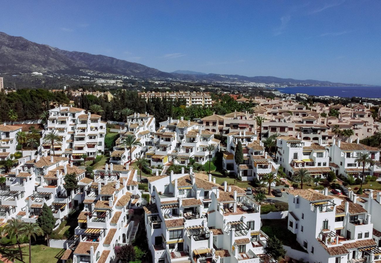 Appartement à Nueva andalucia - AB4 - Lovely holiday home walking distance, beach