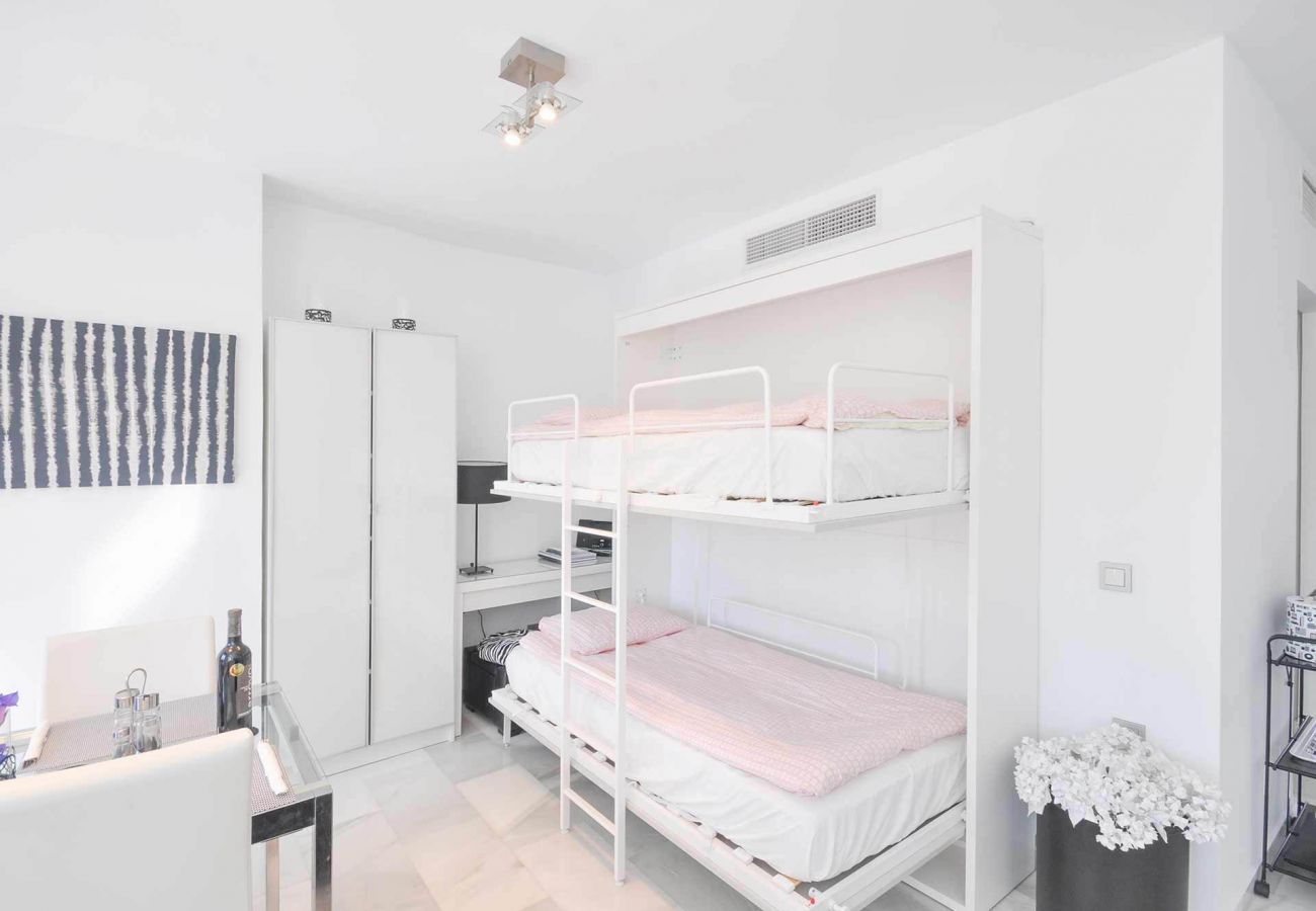 Appartement à Marbella - MR- Cozy 4 sleep flat in Marbella, great location