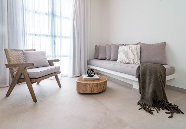 Appartement à Estepona - A4- SeaClub suites by Roomservices