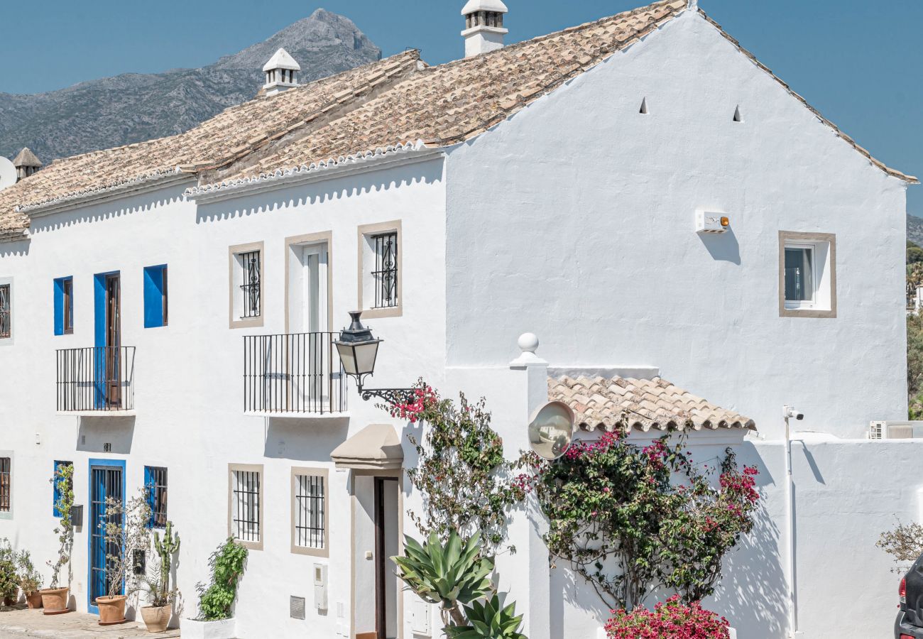 Maison mitoyenne à Nueva andalucia - EN37- Spacious, cozy townhouse, Marbella