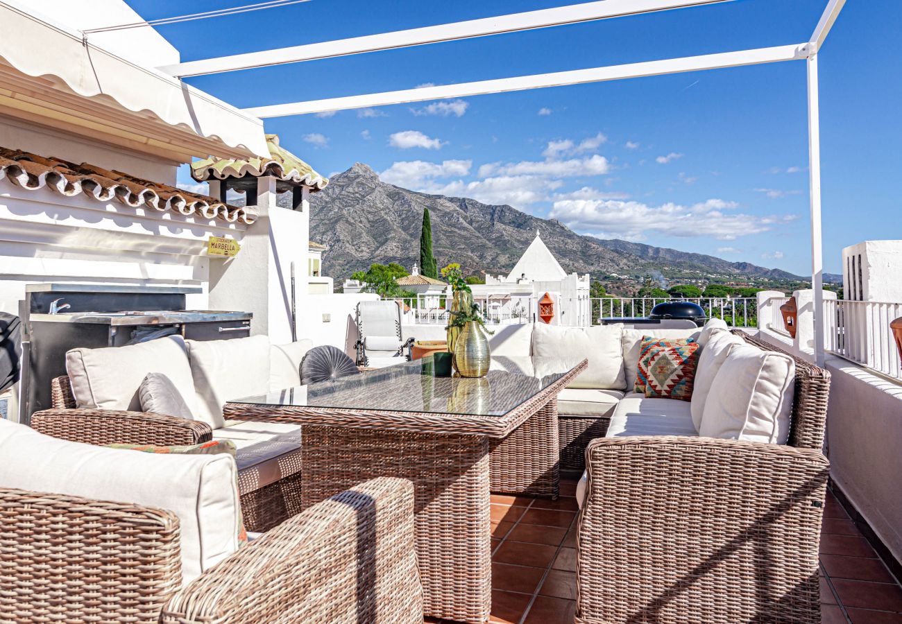 Maison mitoyenne à Nueva andalucia - AP103- Aloha Pueblo Marbella by Roomservices