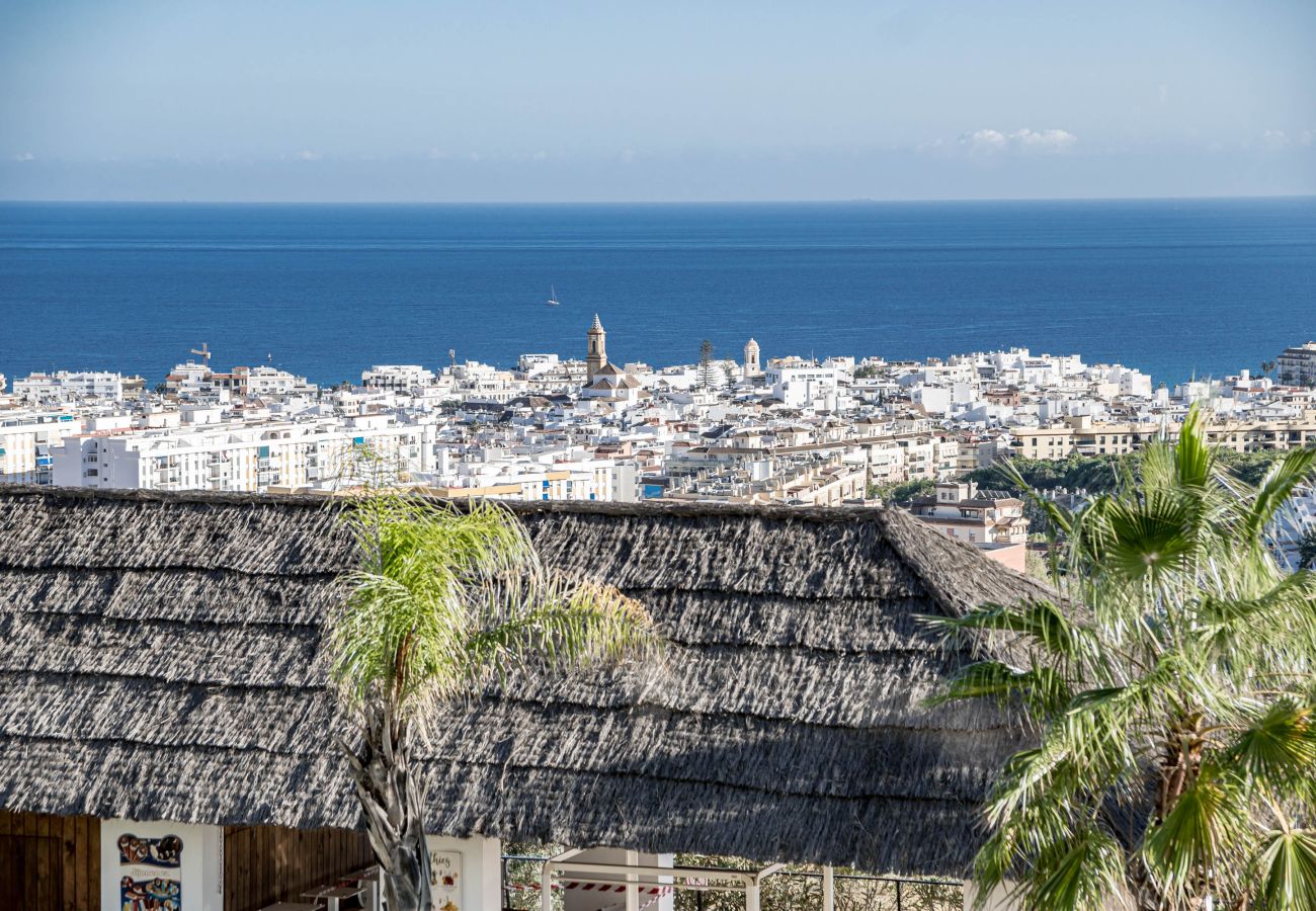 Appartement à Estepona - LAE21.2D - Penthouse w/ Roof Terrace and Seaviews