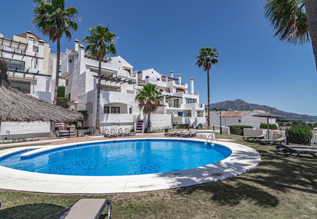 Maison mitoyenne à Nueva andalucia - LAG - Spacious 3BR townhouse with private jacuzzi