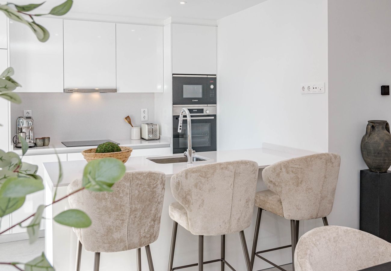 Appartement à Estepona - LMEA2.0A - Luxury Apt - Pool View & Walk to All