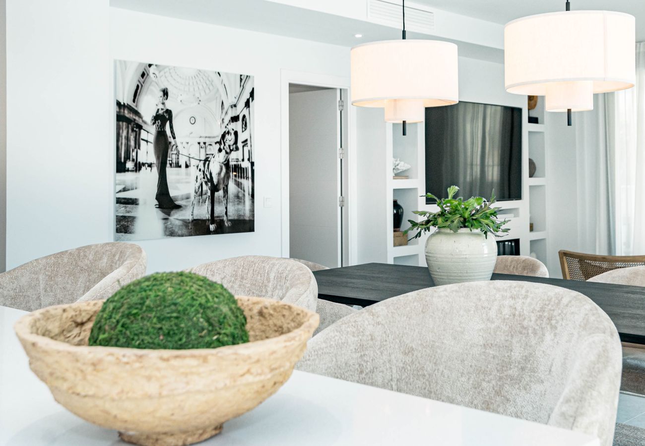 Appartement à Estepona - LMEA2.0A - Luxury Apt - Pool View & Walk to All