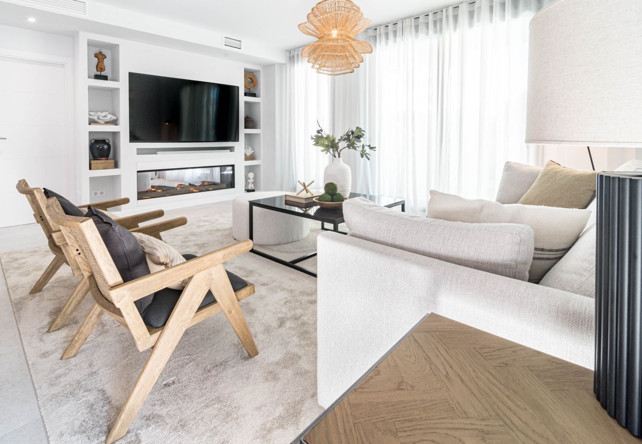 Appartement à Estepona - LMEA2.0A - Luxury Apt - Pool View & Walk to All