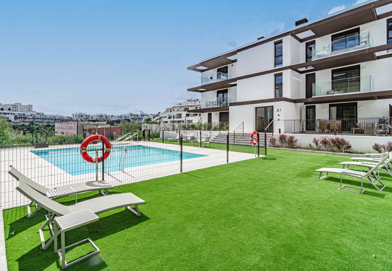Appartement à Estepona - LMEA2.0A - Luxury Apt - Pool View & Walk to All