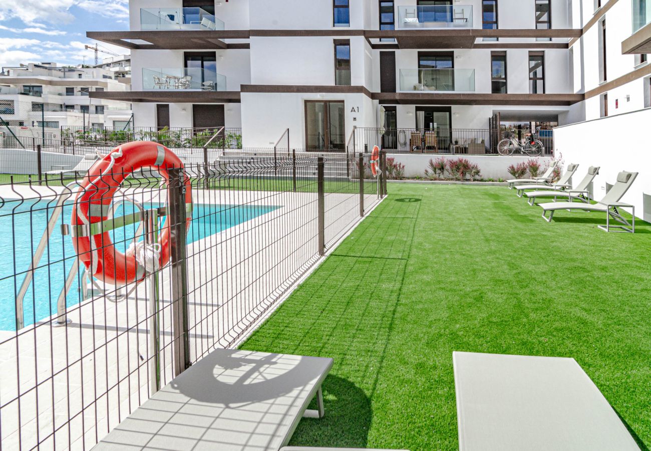 Appartement à Estepona - LMEA2.0A - Luxury Apt - Pool View & Walk to All
