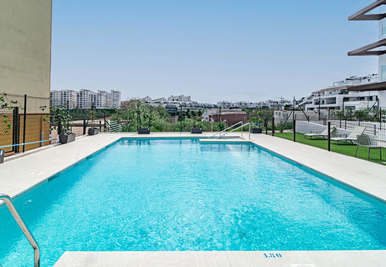 Appartement à Estepona - LMEA2.0A - Luxury Apt - Pool View & Walk to All