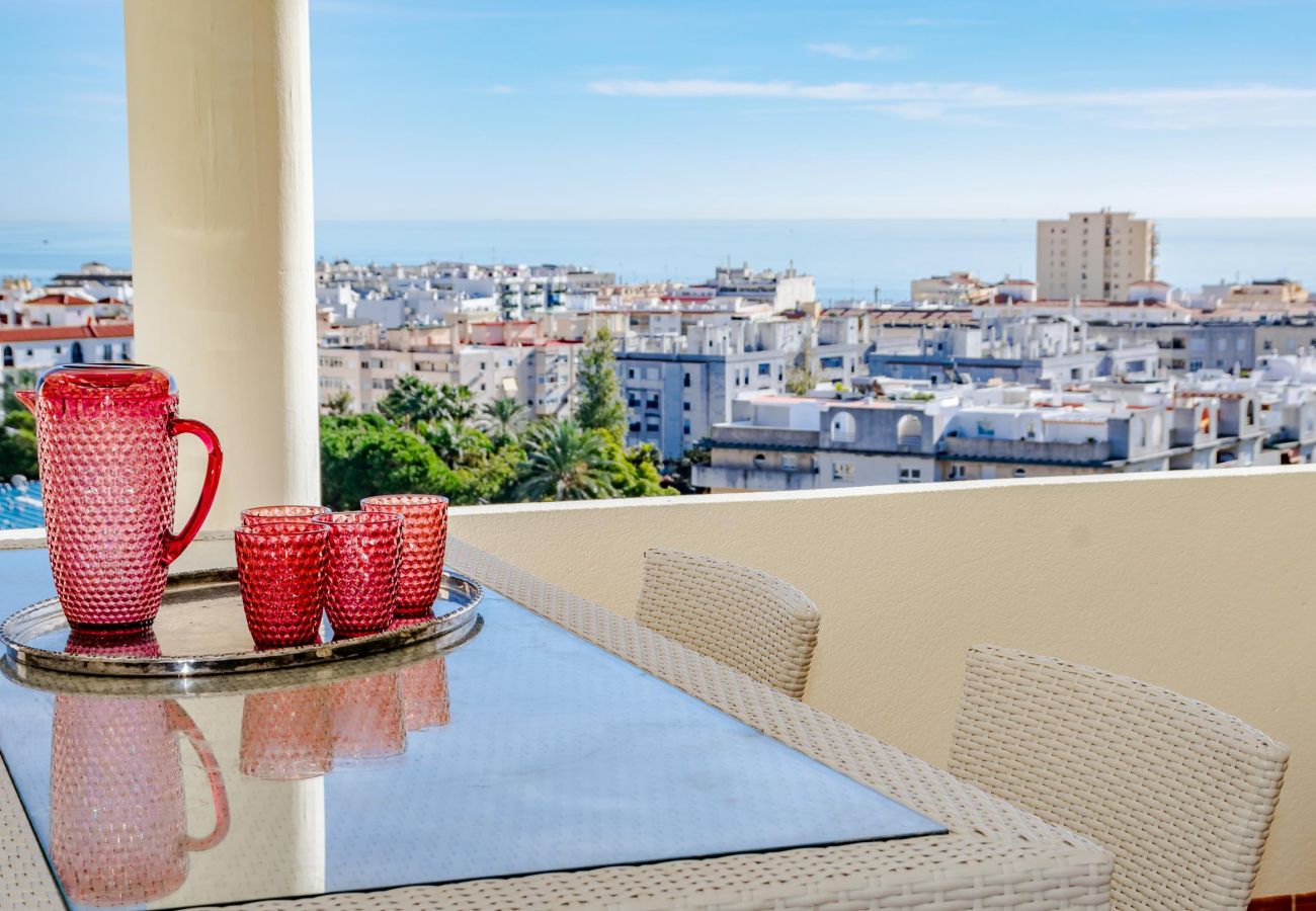 Apartment in Estepona - PDM - Elegant Apartment with Breathtaking Sea view