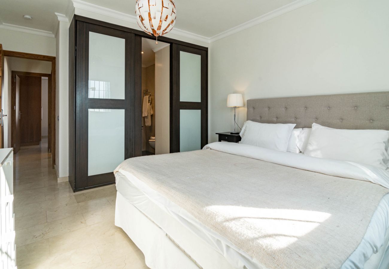 Apartment in Nueva andalucia - AGC28 - Casa Garden Club by Roomservices