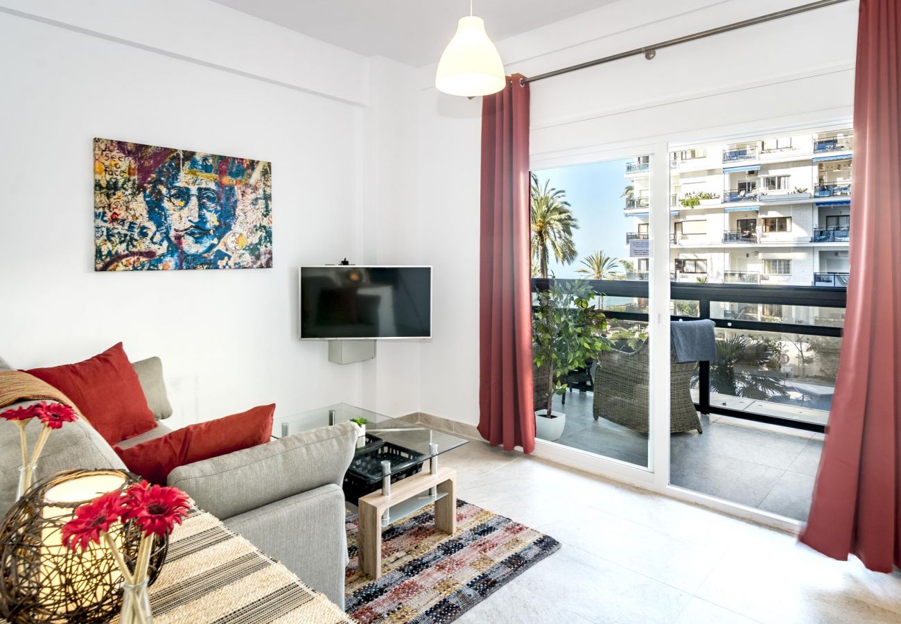 Studio in Marbella - Studio at front line beach in Marbella Center