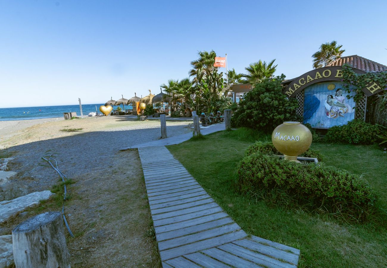 Villa in San Pedro de Alcántara - CLN- Spacious 6 bedroom villa 100 m to beach