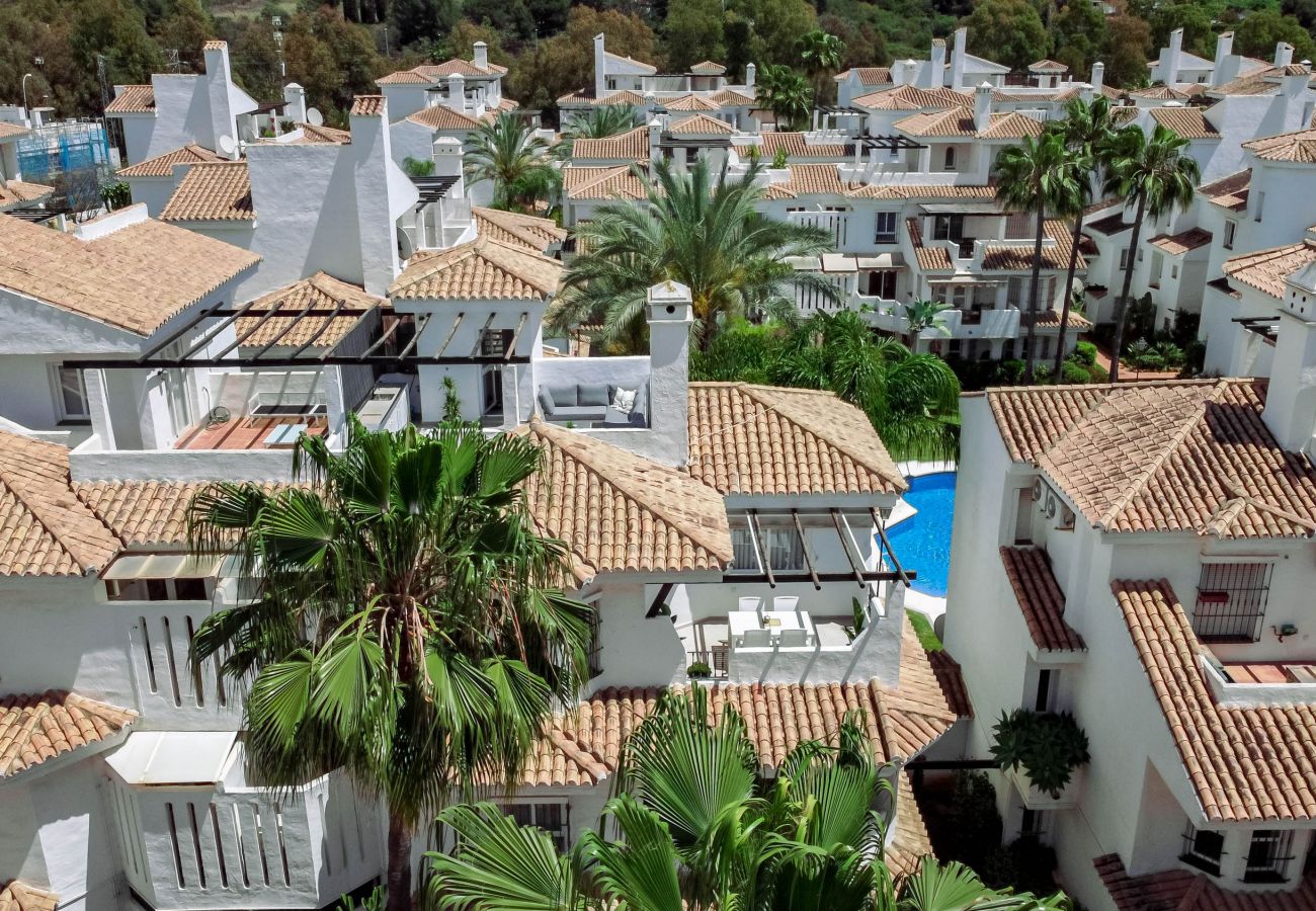 Apartment in Nueva andalucia - Holiday home, close to beach and Puerto Banus