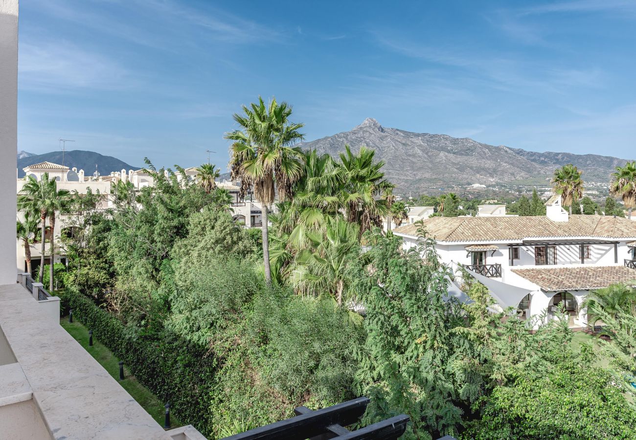 Apartment in Nueva andalucia - MDB19 - Penthouse near Puerto Banus. Families only