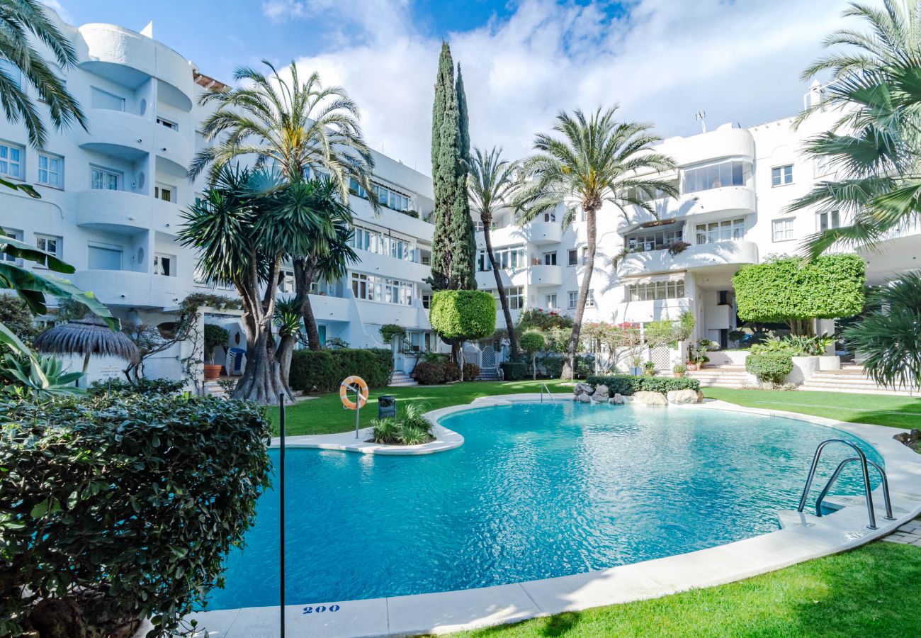 Apartment in Marbella - MR- Location location location
