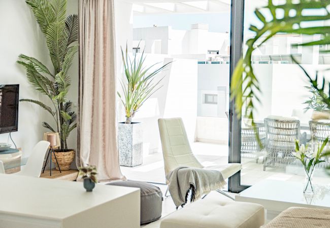 Apartment in Estepona - CDG1- Beautiful 2-br penthouse in cortiljo de Golf