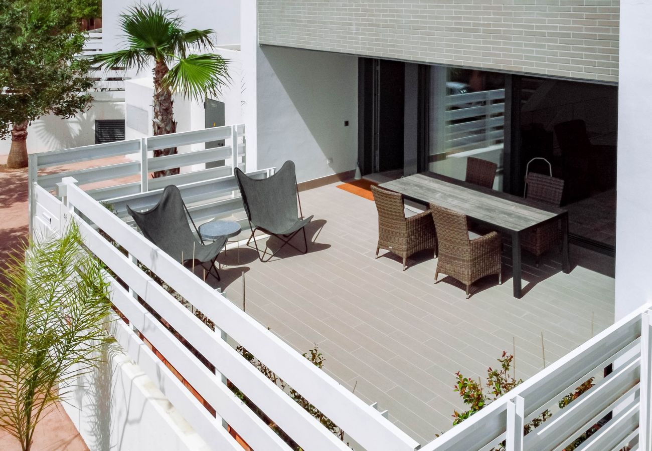 Townhouse in Estepona - LMT46- Spacious townhouse modern style