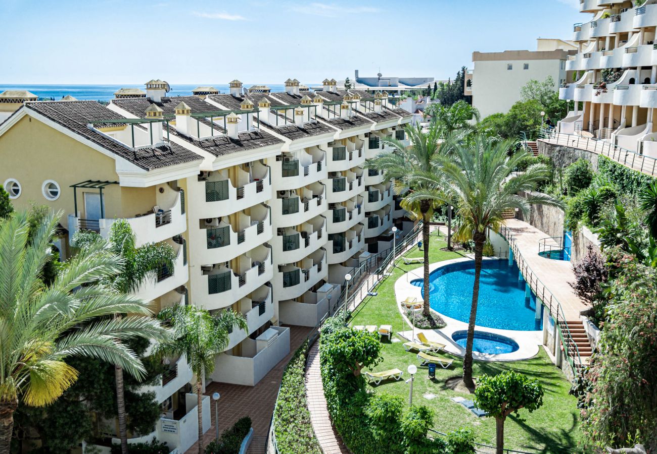 Apartment in Nueva andalucia - SAA3- Spacious apartment close to beach