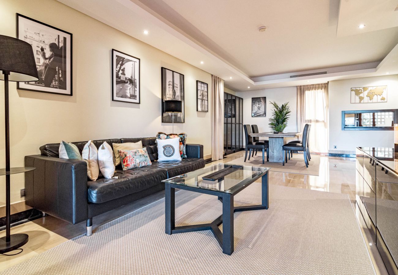Apartment in Estepona - BDP- Luxury 1 bedroom frontline beach