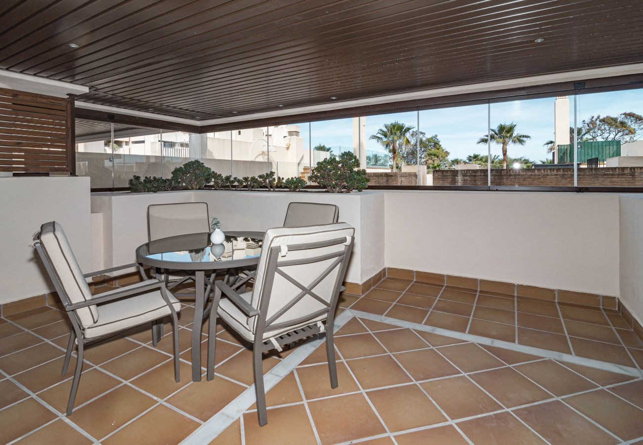 Apartment in Estepona - BDP- Luxury 1 bedroom frontline beach