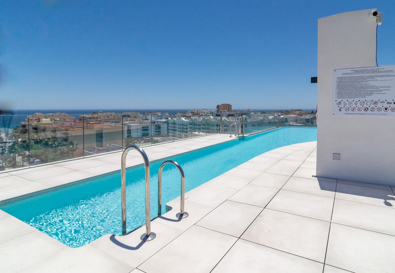 Apartment in Estepona - INF3.2L- Modern city apartment, families only