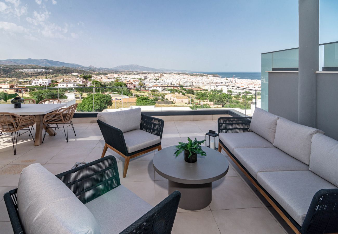 Apartment in Estepona - LME9.F1- Penthouse, amazing views, families only