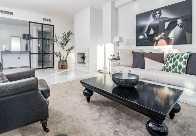 Apartment in Nueva andalucia - LNM76- Luxury  large flat close to Puerto Banus