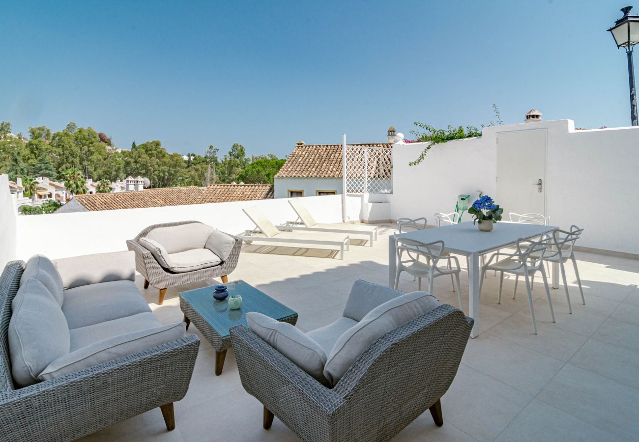 Townhouse in Nueva andalucia - EN37- Spacious, cozy townhouse, Marbella