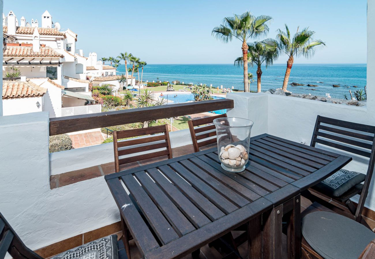 Apartment in Mijas Costa - PL- Beachfront seaview aptm – Playa de la Lucera